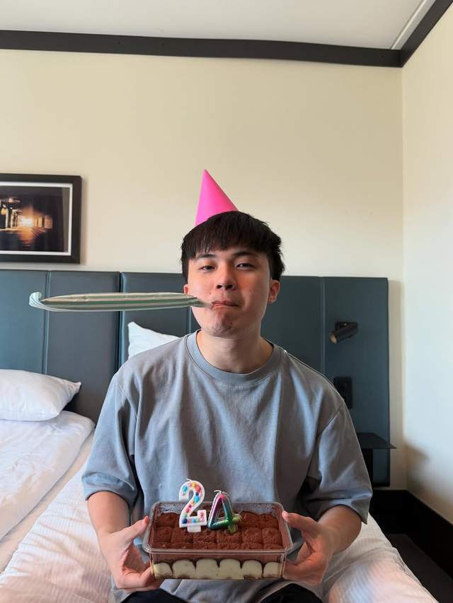 咬着吹笛, wgVKz, bt 咬着吹笛, wgVKz, bt