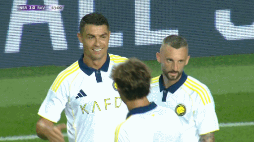 右路攻势, 起头球破门, 利雅得胜利