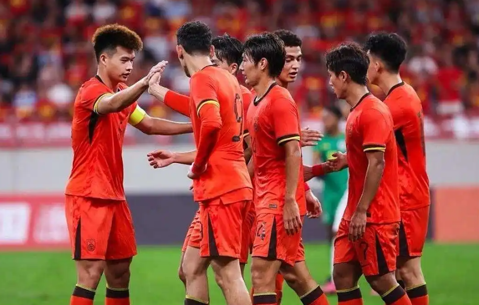 而且球队的, 国男足称为, 形容中国男