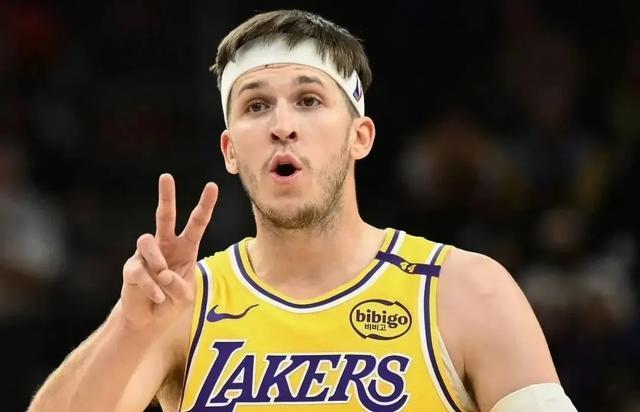 汤世明, 是波杰姆斯